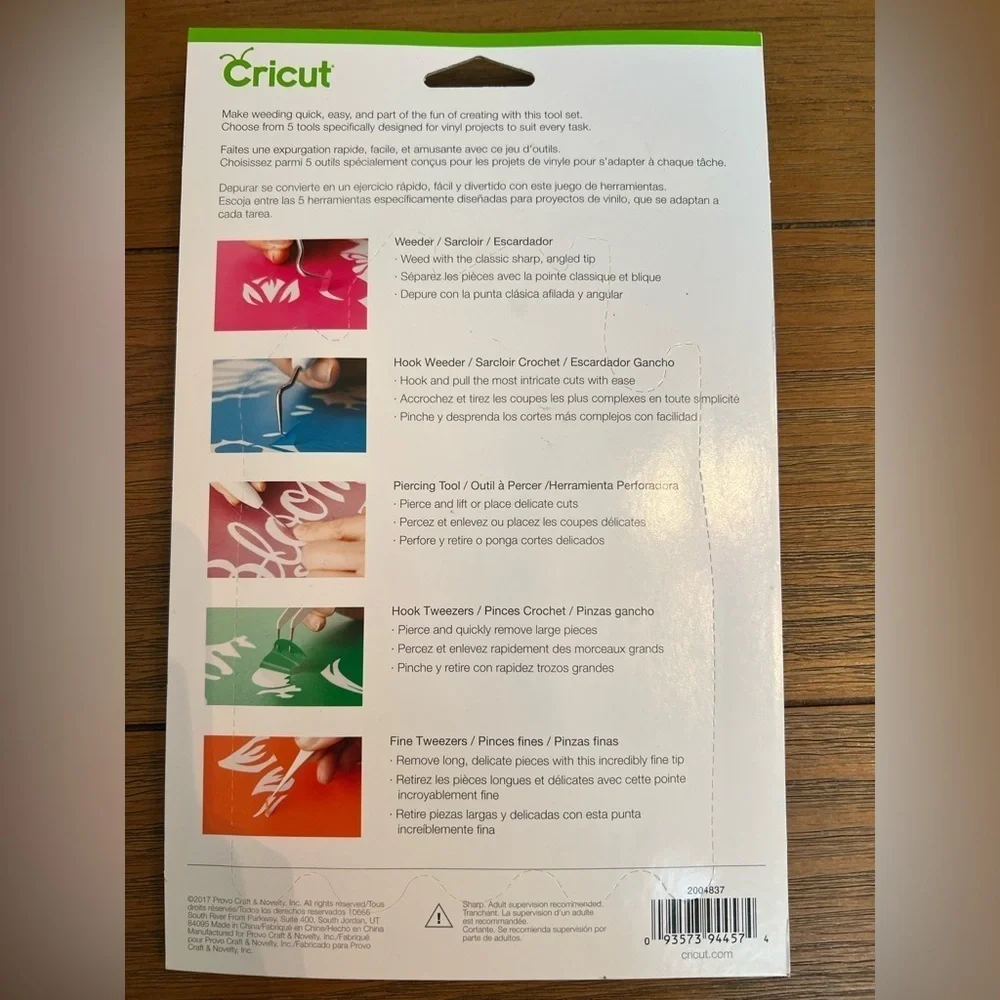 NWT Cricut Weeding tool Set